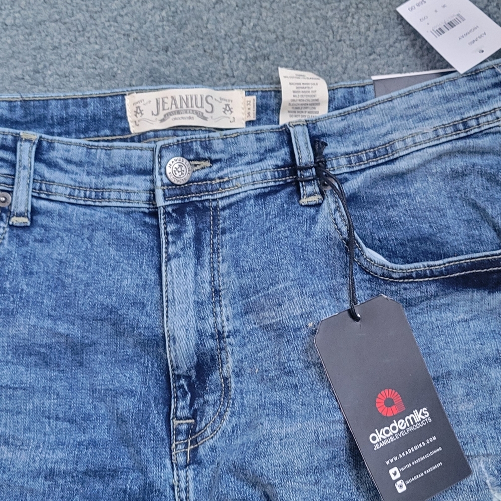 Men's relaxed jeans with rips 90s style